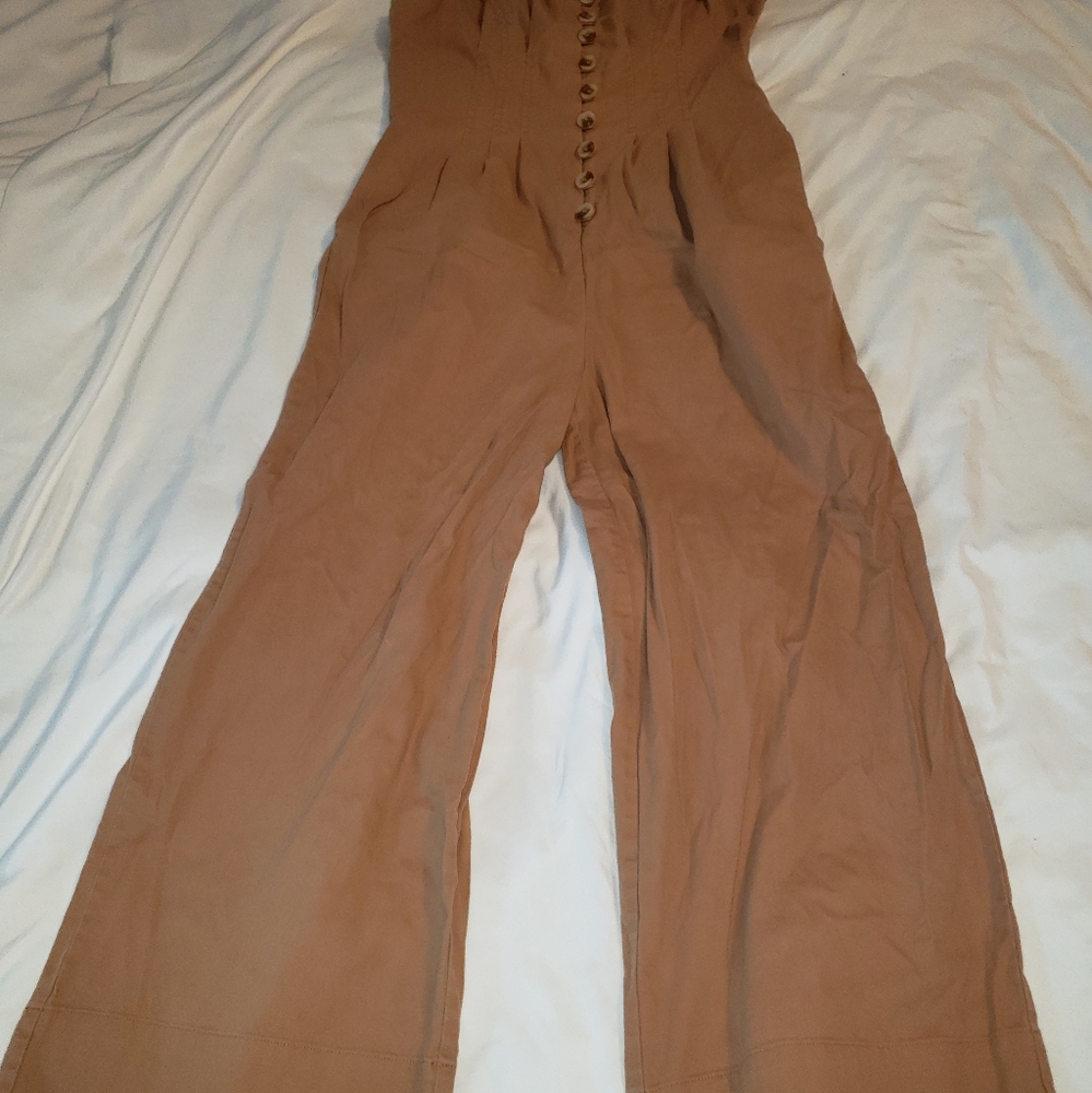 Universal Thread Camel Color Jumper Size 6 - image 1